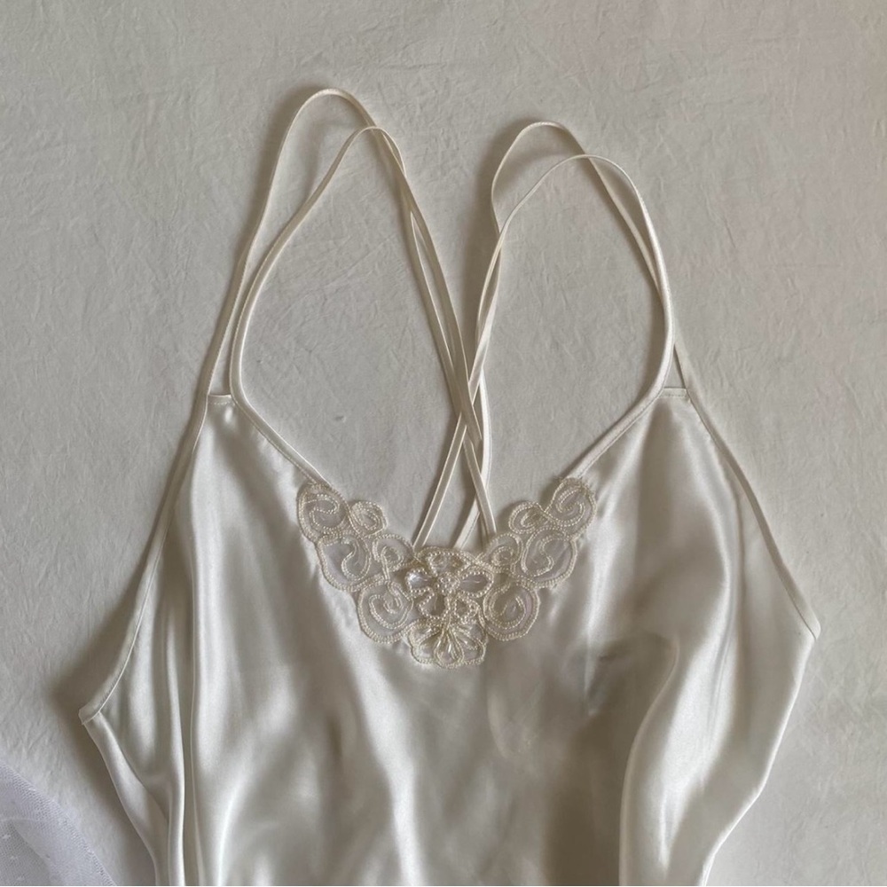 Annabelle White Lace Chemise